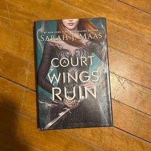 A Court of Wings and Ruin